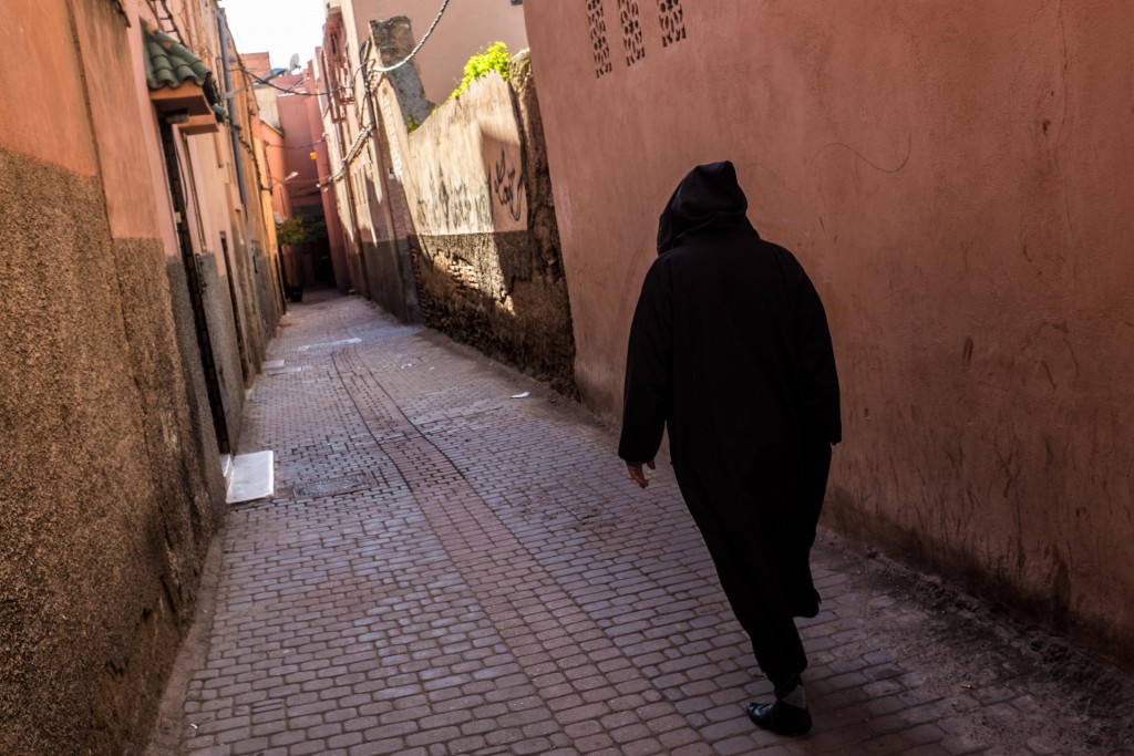 Marrakech - Homme a capuche