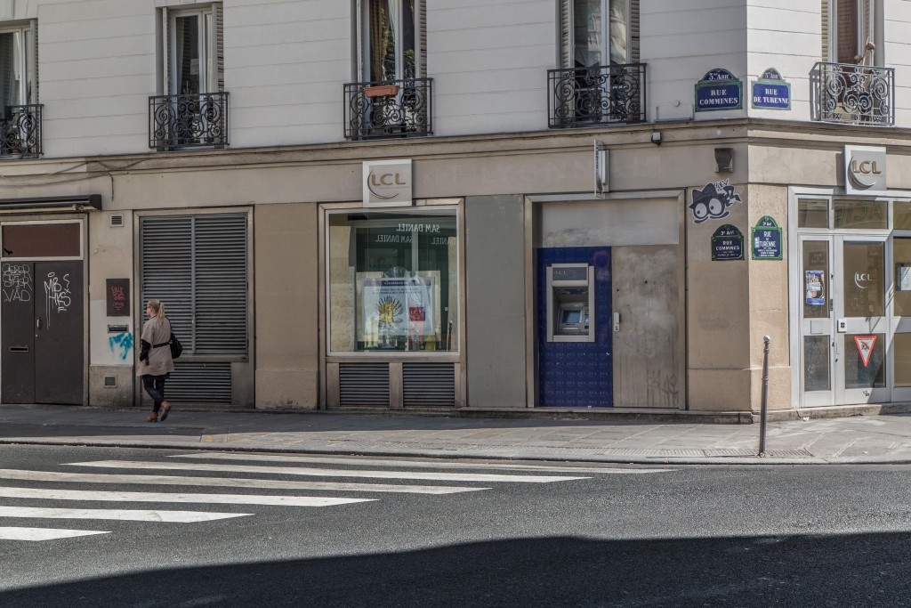 paris scene de rue 3