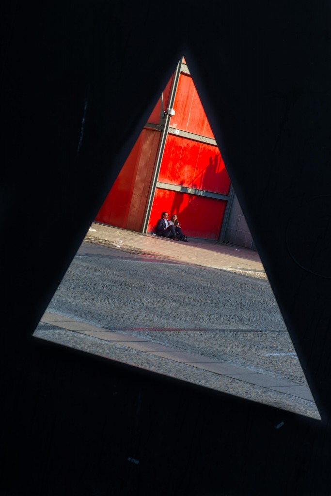 paris beaubourg red view