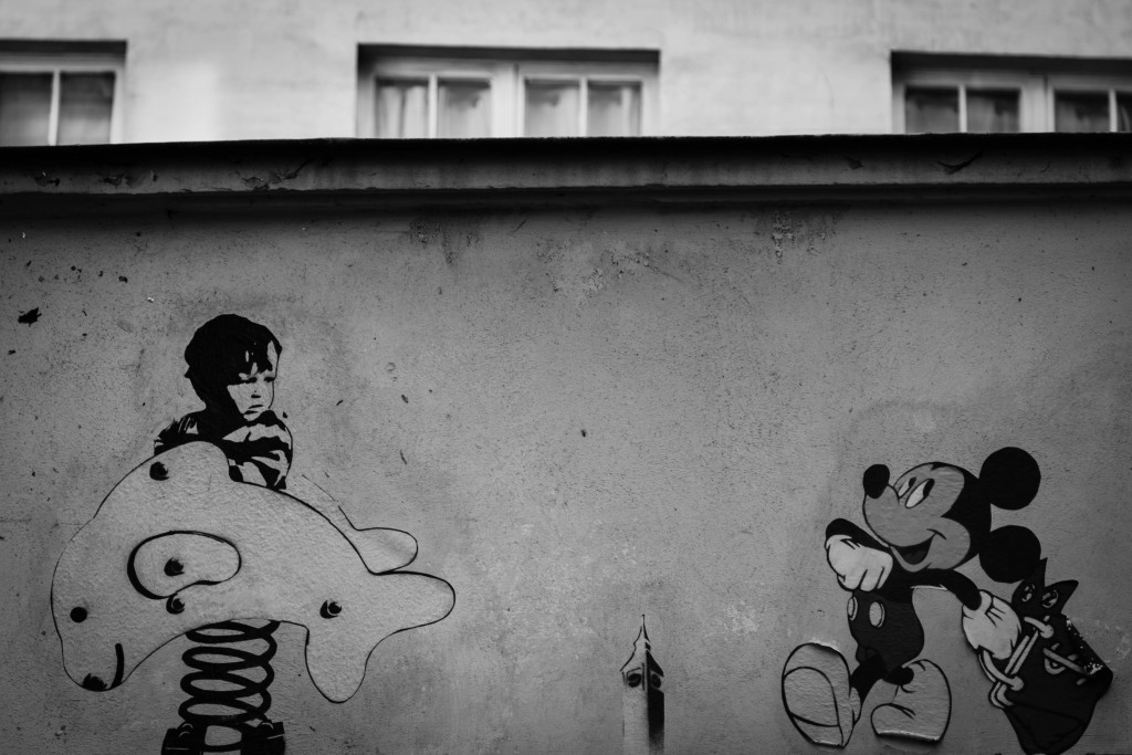Paris Street Art N&B