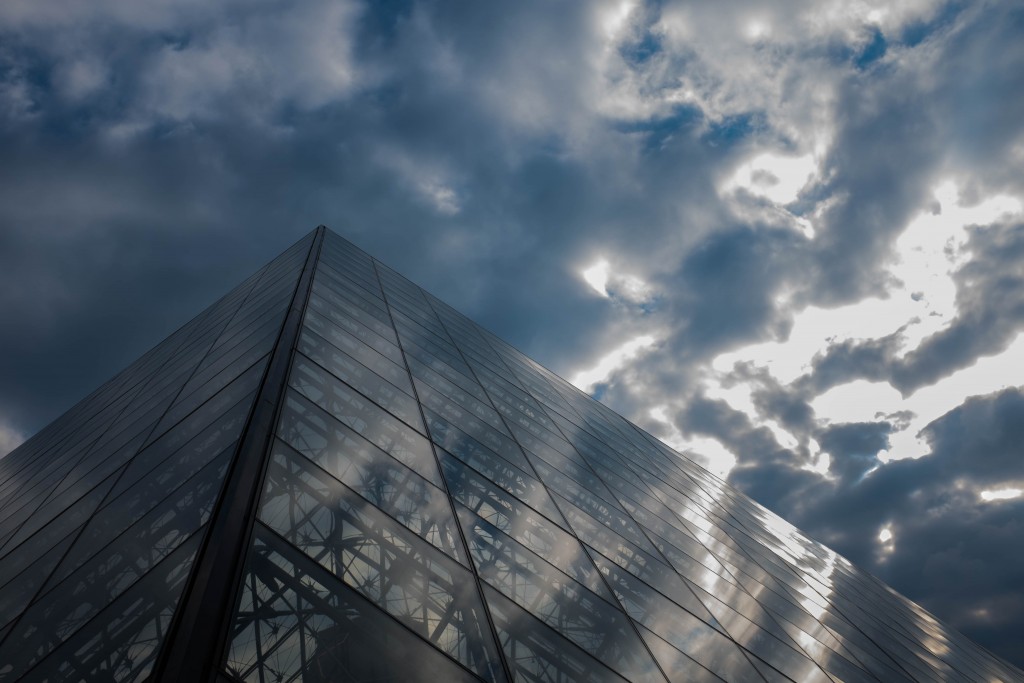 Pyramide du Louvre