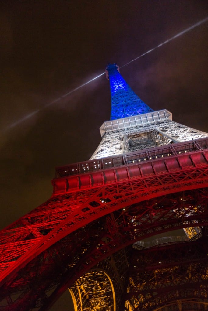 tour Eiffel en bleu blanc rouge 1