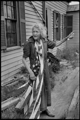 © Henri Cartier-Bresson. USA. 1947. Cape Cod, Mass, Journée de l'indépendance (4 juillet)
