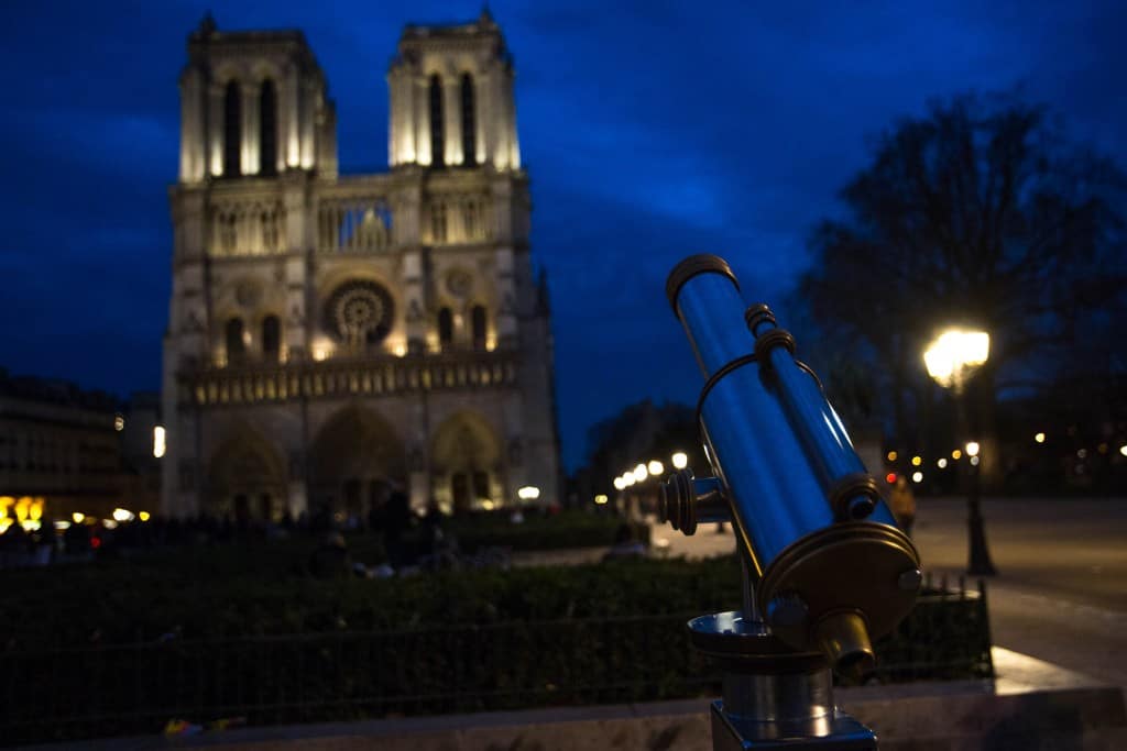 Notre dame de nuit