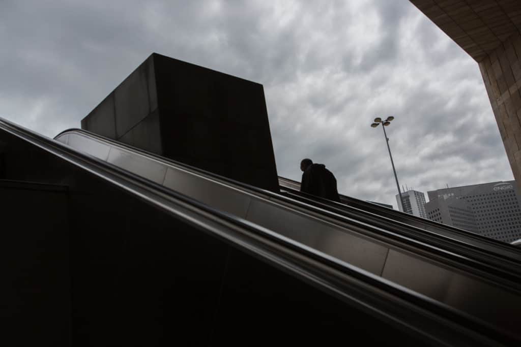 la défense escalator